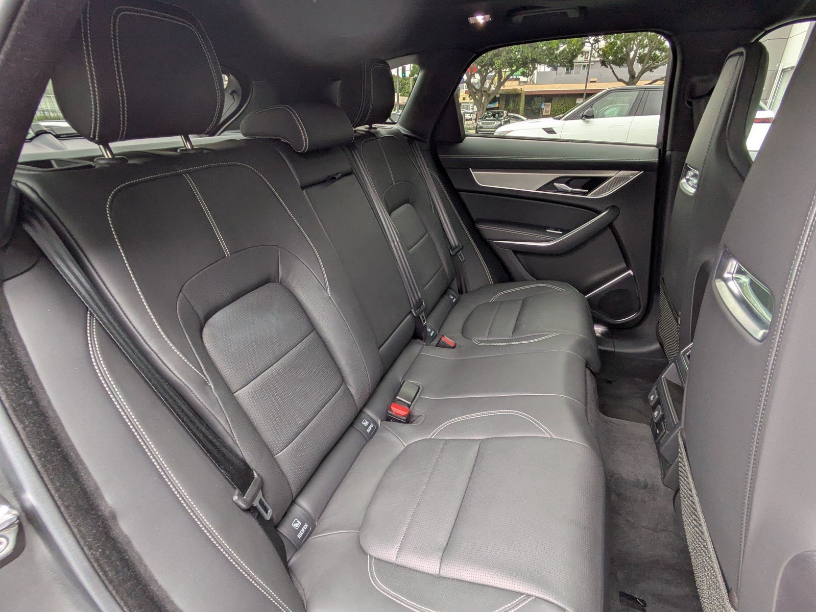 Used 2026 Jaguar F-PACE R-Dynamic S AWD/4WD image 30