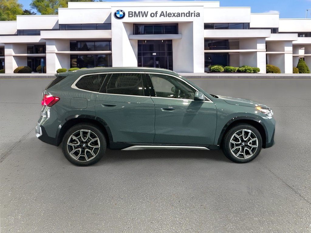 New 2027 BMW X1 xDrive28i AWD/4WD image 4