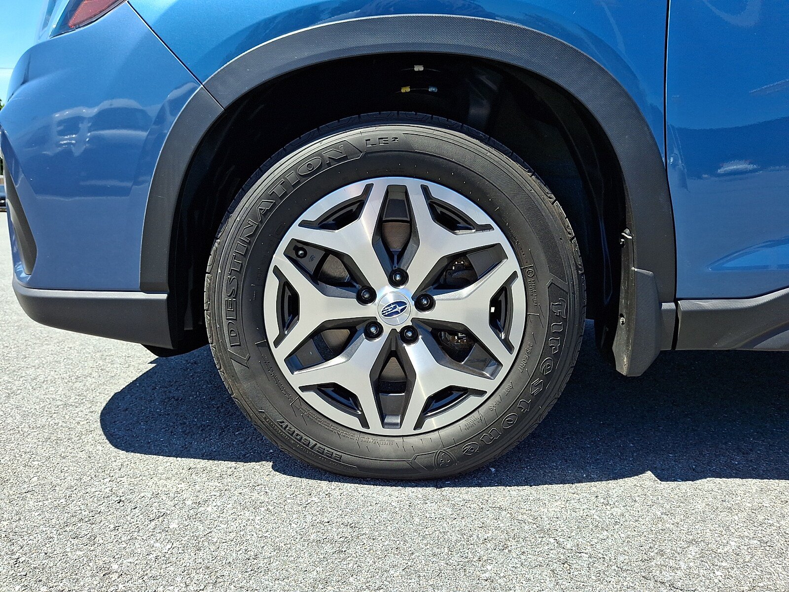 Used 2020 Subaru Forester Premium AWD/4WD image 9