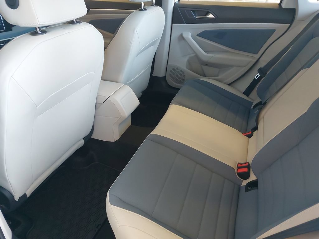 New 2026 Volkswagen Jetta SE FWD image 34