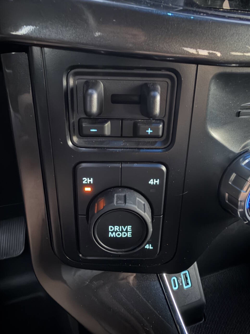 Used 2023 Ford F150 XLT w/ Equipment Group 302A High image 19