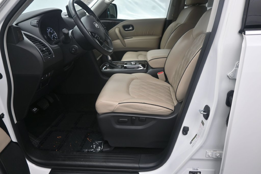 Used 2023 Nissan Armada Platinum w/ Captain's Chairs Package RWD image 11