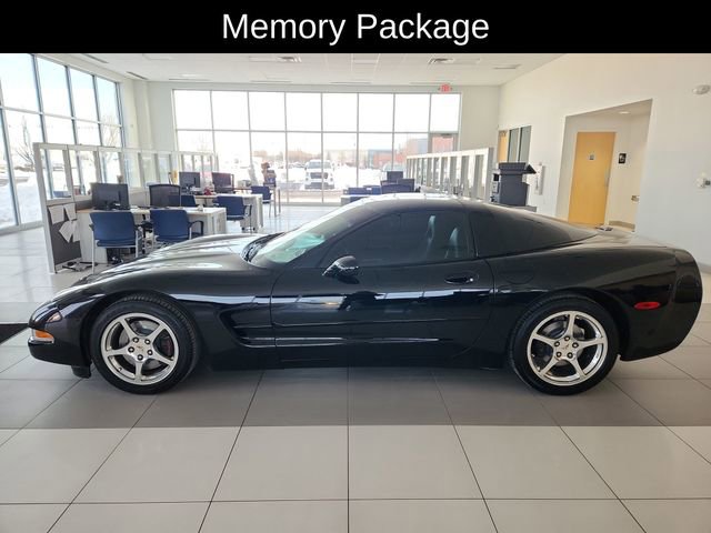 Used 2004 Chevrolet Corvette Base w/ Preferred Equipment Group image 4