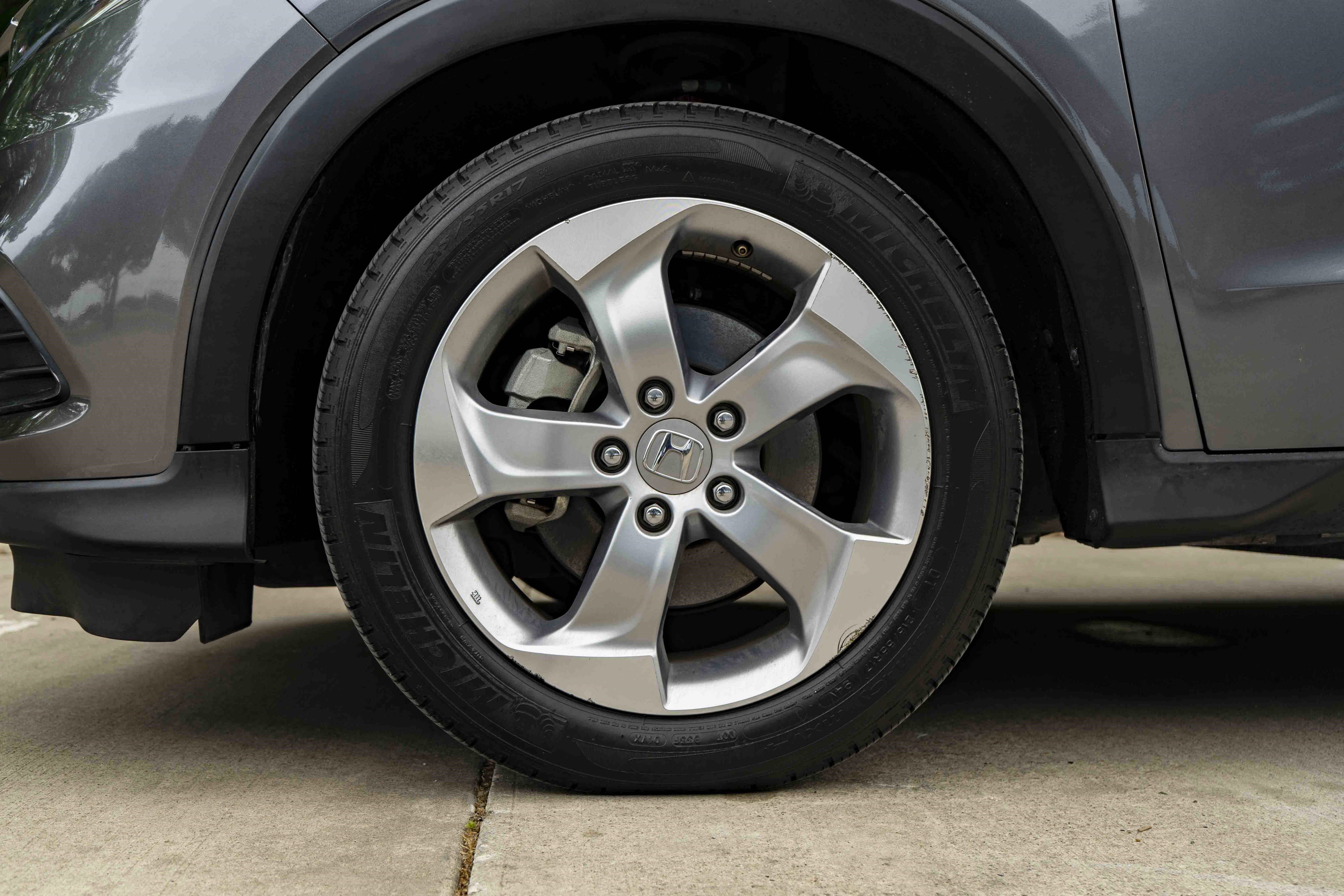 Used 2022 Honda HR-V LX image 14