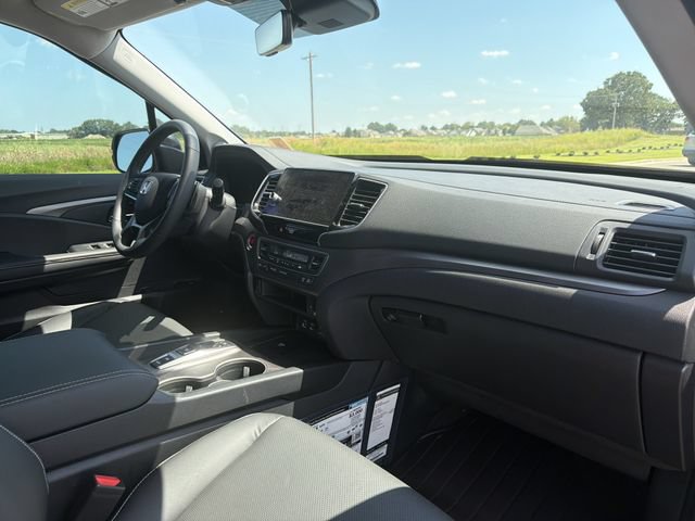 Used 2025 Honda Ridgeline RTL image 16