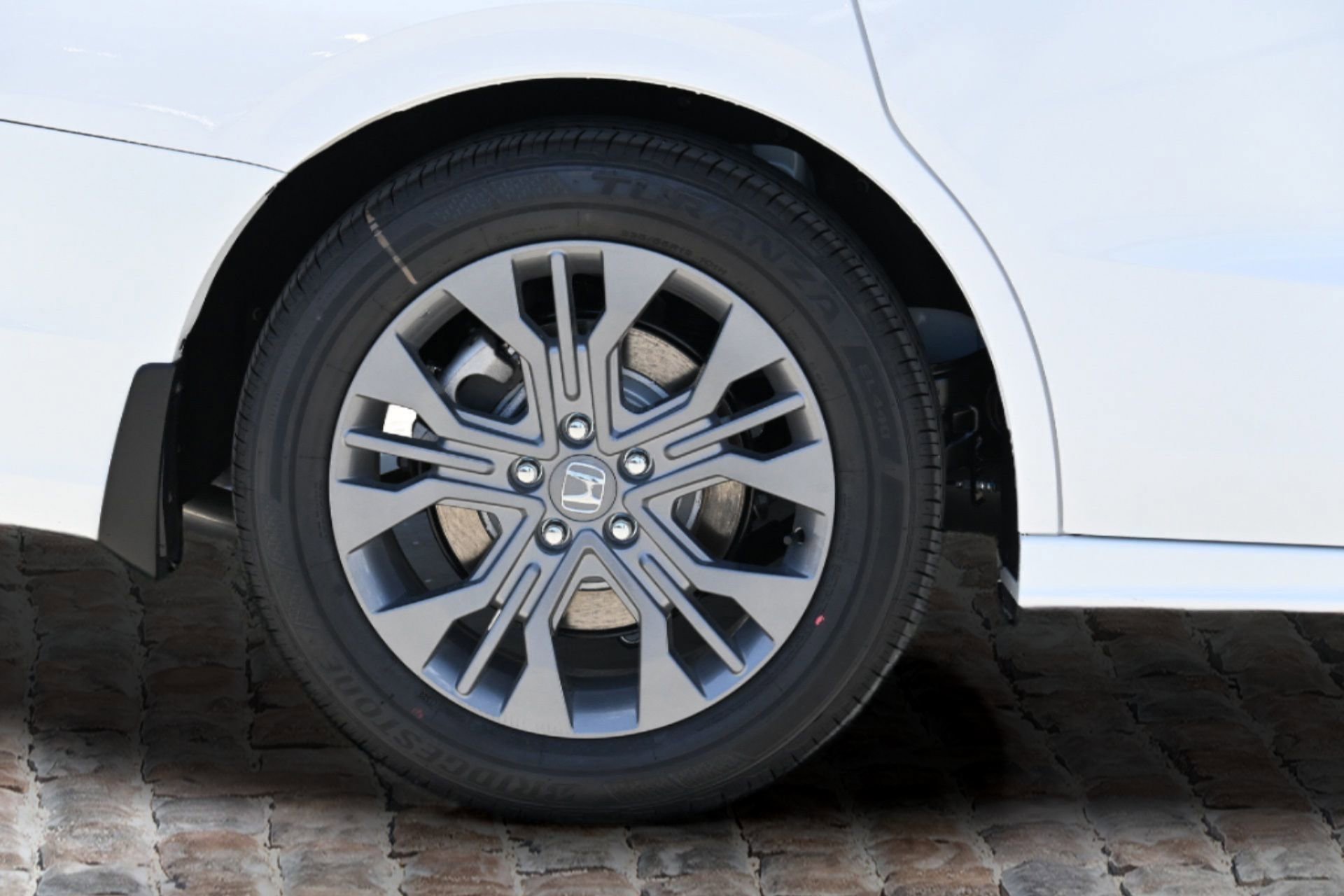 New 2025 Honda Odyssey Touring image 34