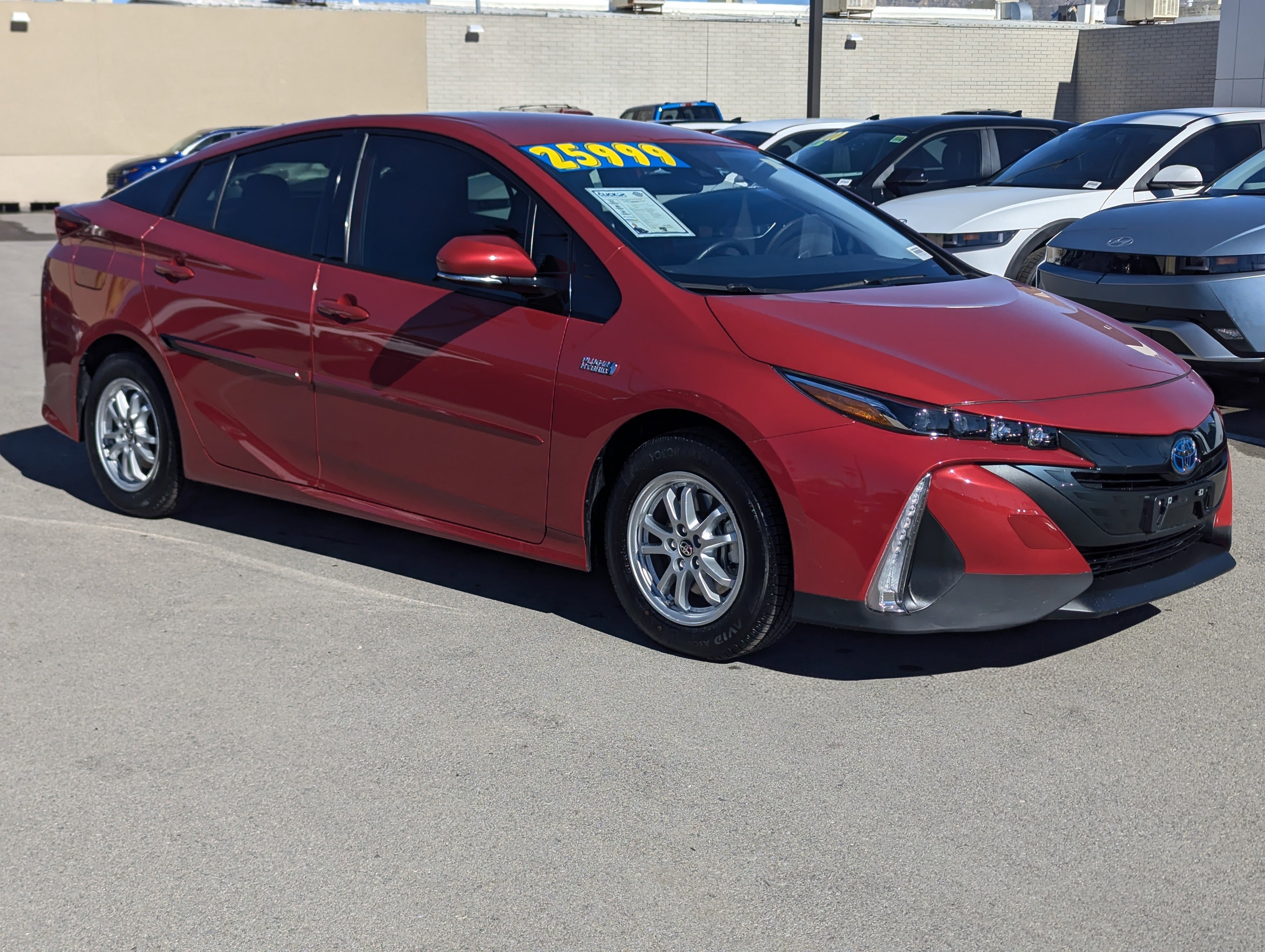 Used 2020 Toyota Prius Prime XLE image 1