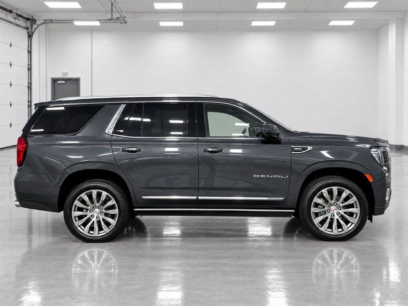 Used 2021 GMC Yukon Denali AWD/4WD image 3