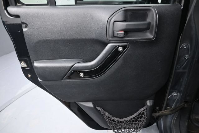 Used 2012 Jeep Wrangler Unlimited Sahara AWD/4WD image 26
