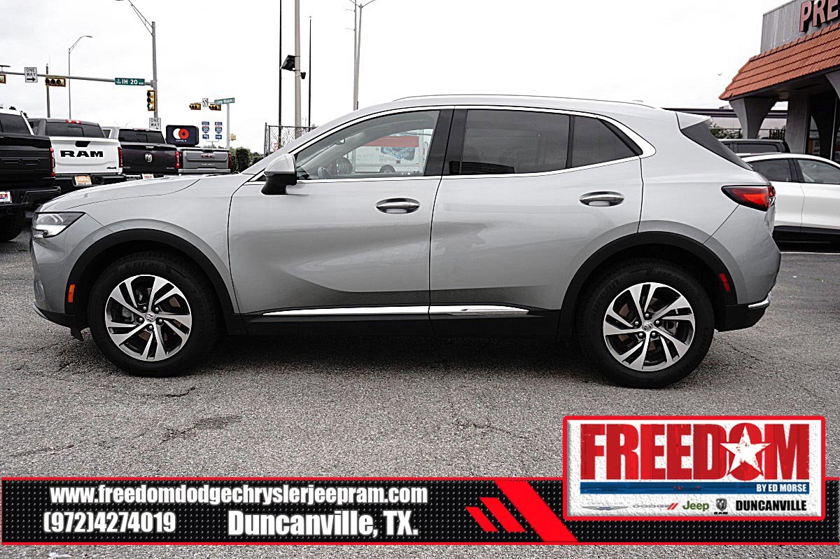 Used 2023 Buick Envision Essence AWD/4WD image 2