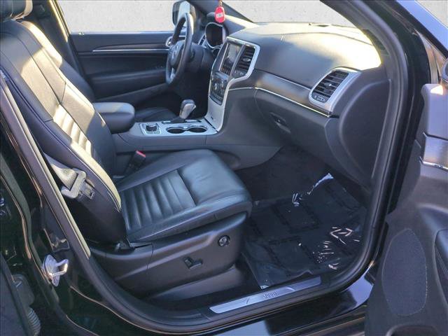 Used 2018 Jeep Grand Cherokee Limited image 23