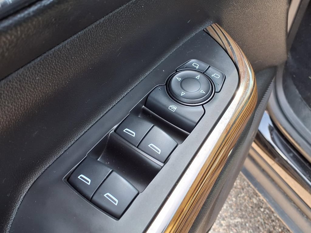 Used 2017 GMC Acadia SLE w/ Driver Alert Package I AWD/4WD image 13