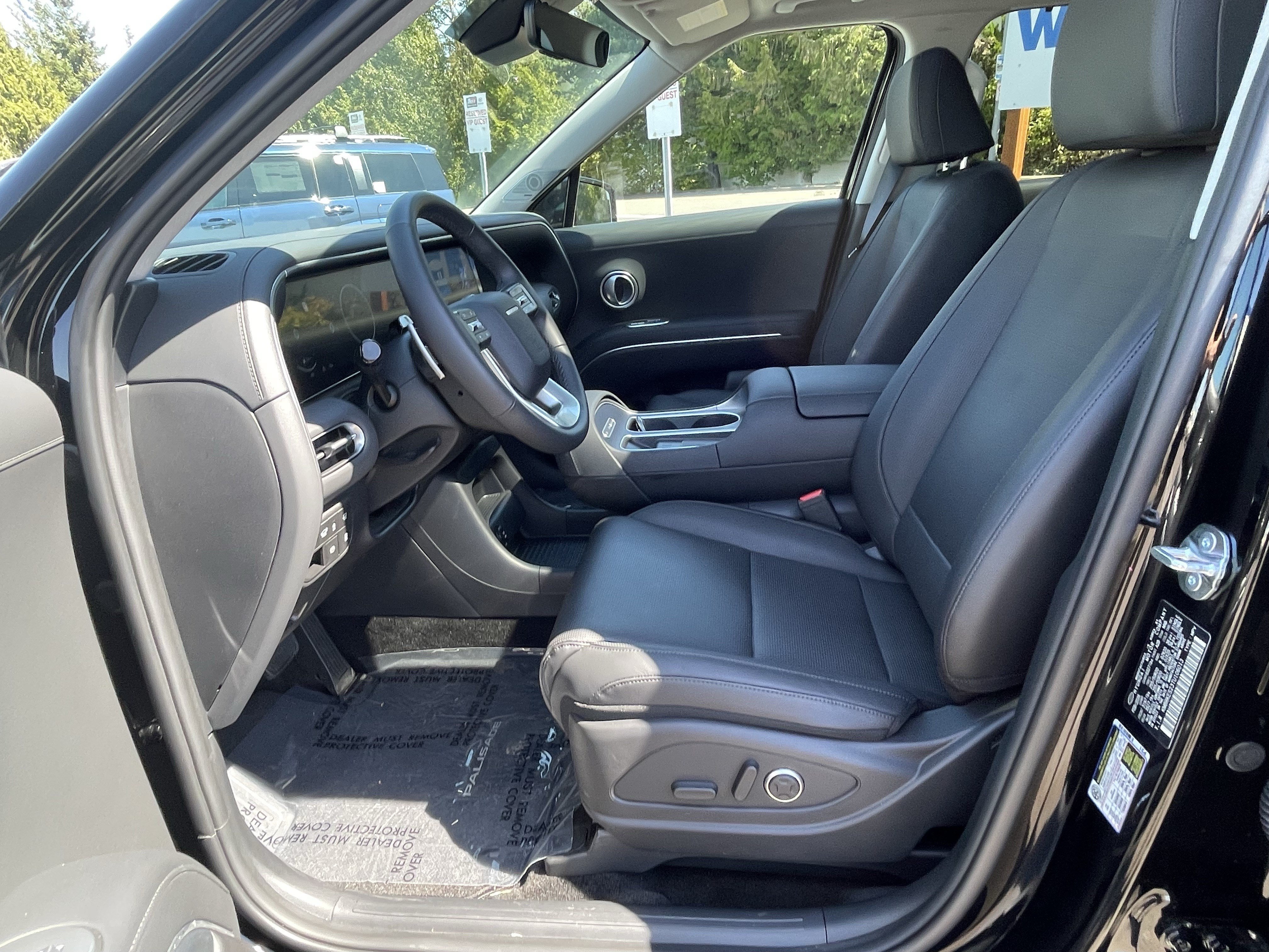 Certified 2026 Hyundai Palisade Limited AWD/4WD image 11