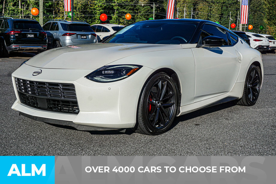 Used 2025 Nissan Z Performance w/ Floor Mat Package RWD image 2