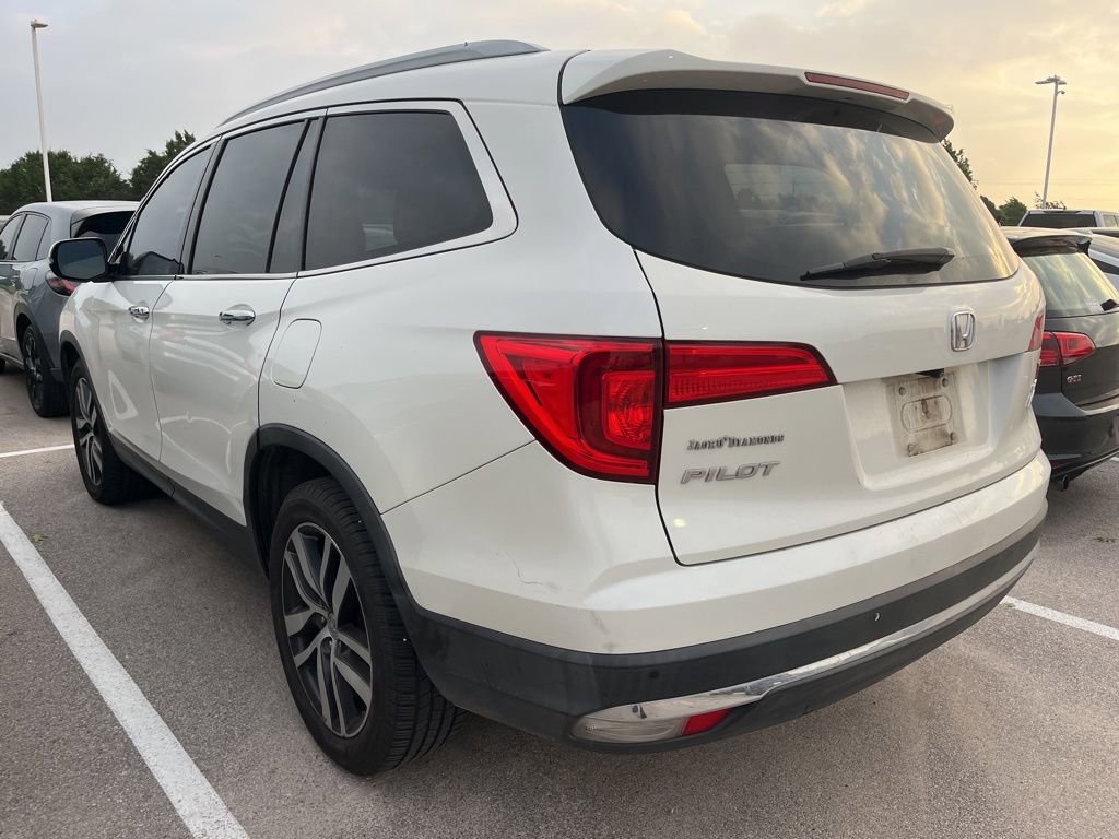 Used 2016 Honda Pilot Elite image 4