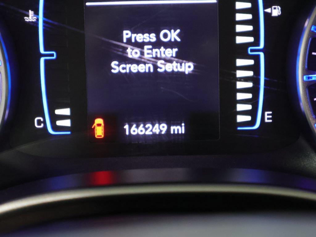 Used 2017 Chrysler Pacifica Touring-L w/ Tire & Wheel Group FWD image 35