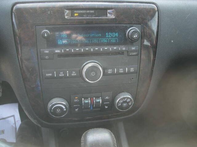 Used 2014 Chevrolet Impala LTZ FWD image 13