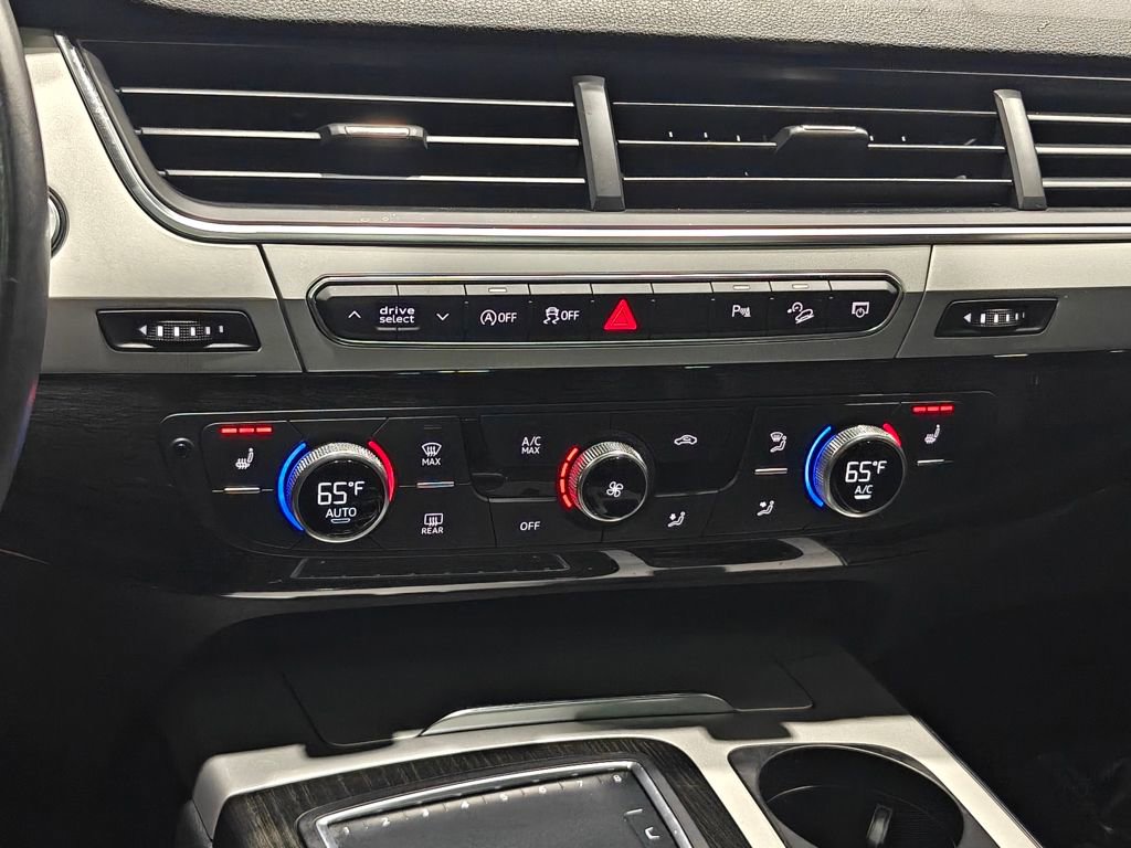 Used 2019 Audi Q7 2.0T Premium w/ Convenience Package AWD/4WD image 8