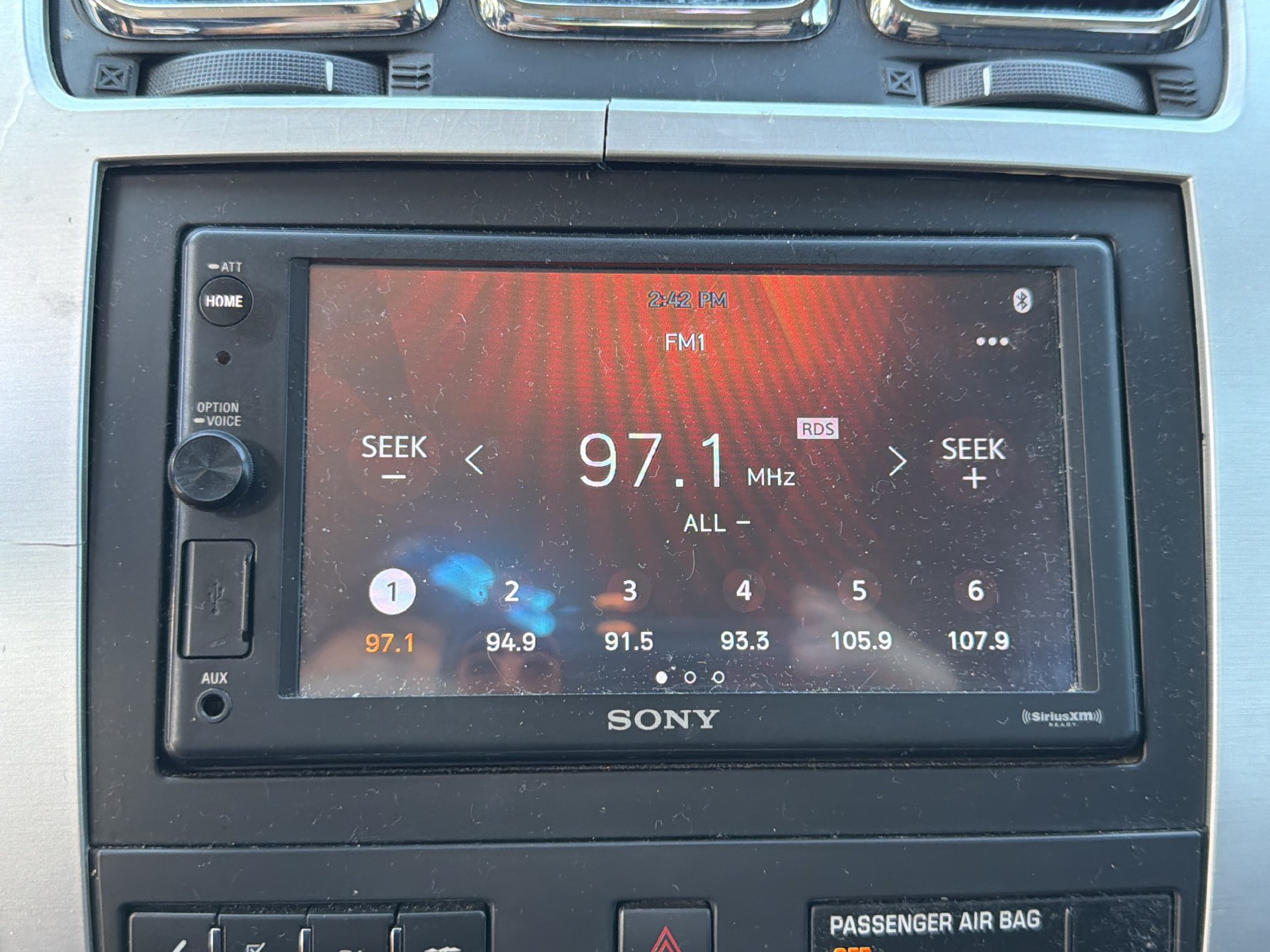 Used 2012 GMC Acadia SLT FWD image 3