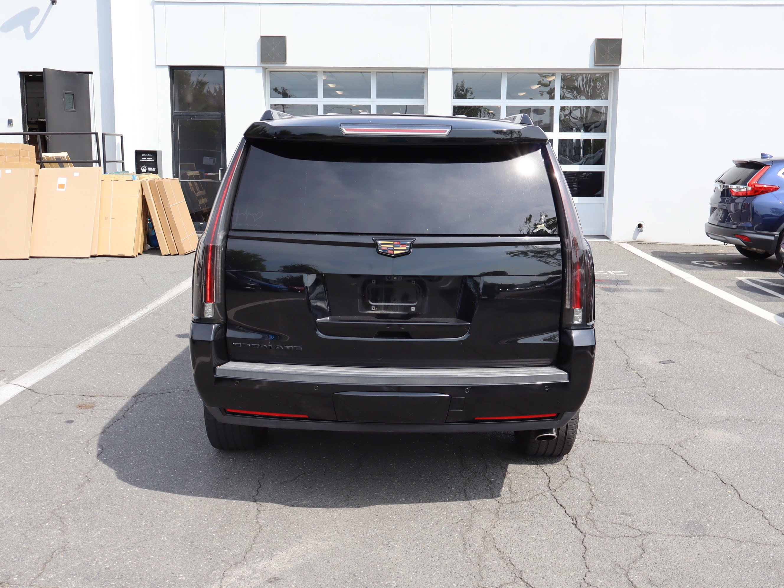 Used 2017 Cadillac Escalade Premium Luxury RWD image 20