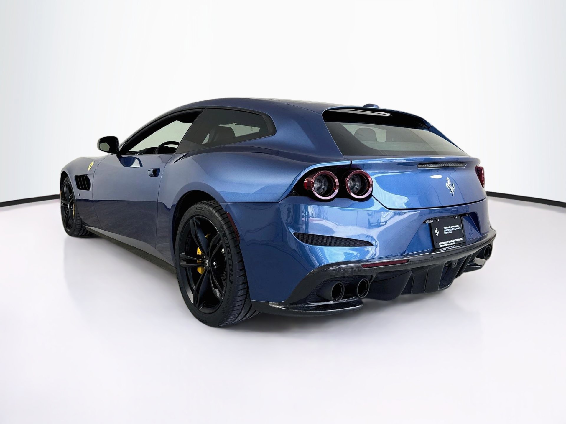 Certified 2017 Ferrari GTC4Lusso AWD/4WD image 5
