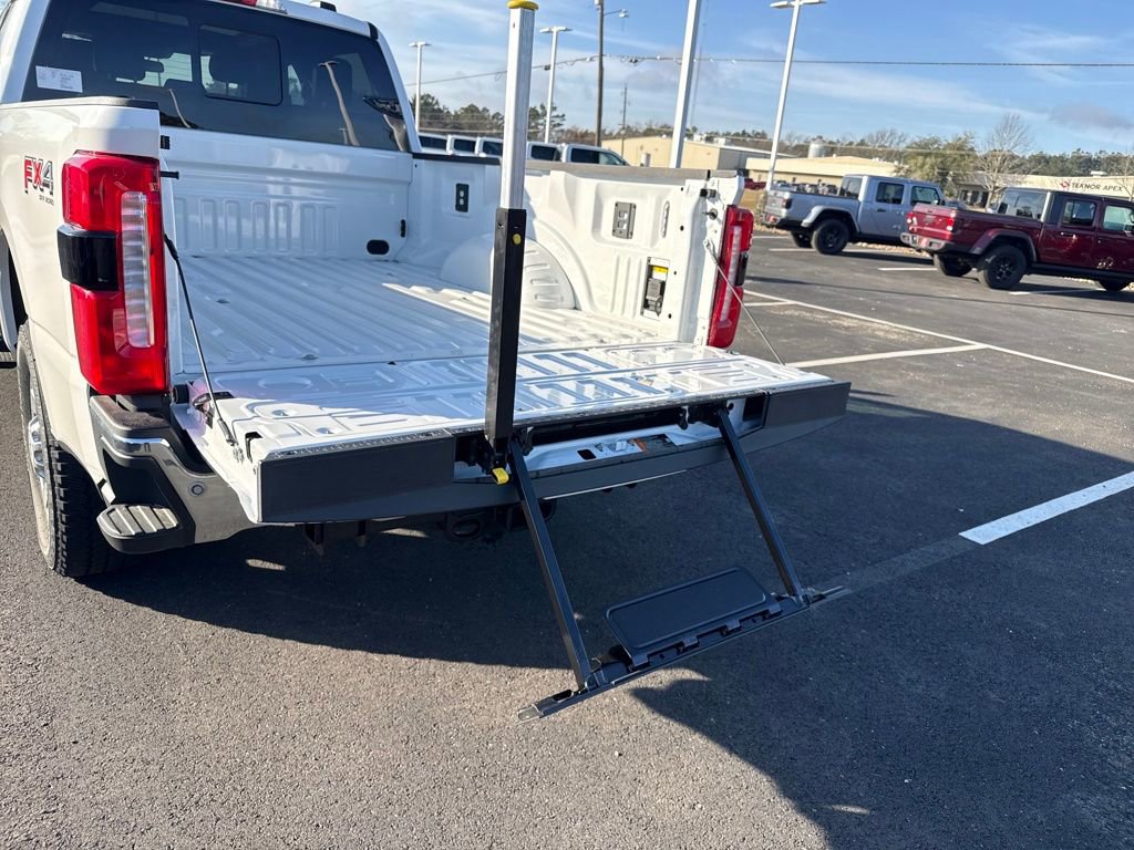 New 2025 Ford F350 King Ranch w/ Chrome Package image 65