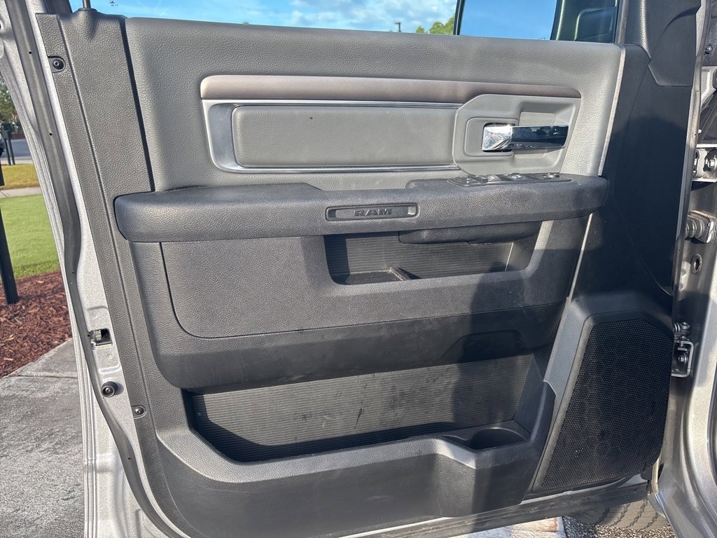 Used 2024 RAM 1500 Classic SLT image 39