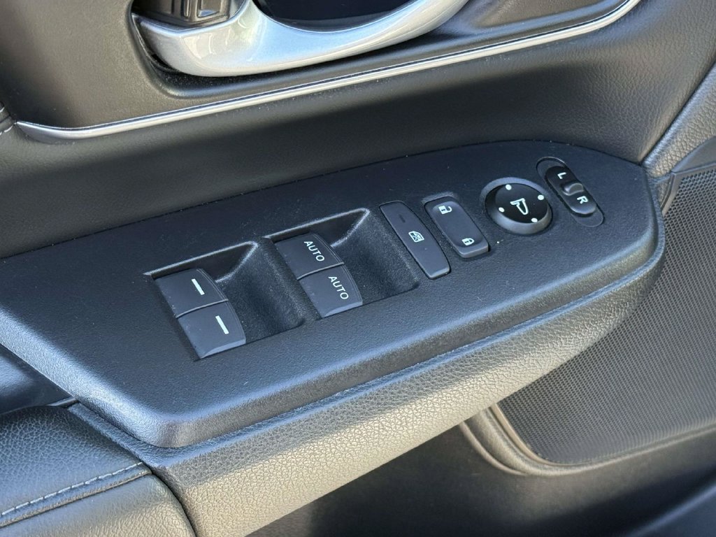 Used 2020 Honda CR-V EX-L image 30