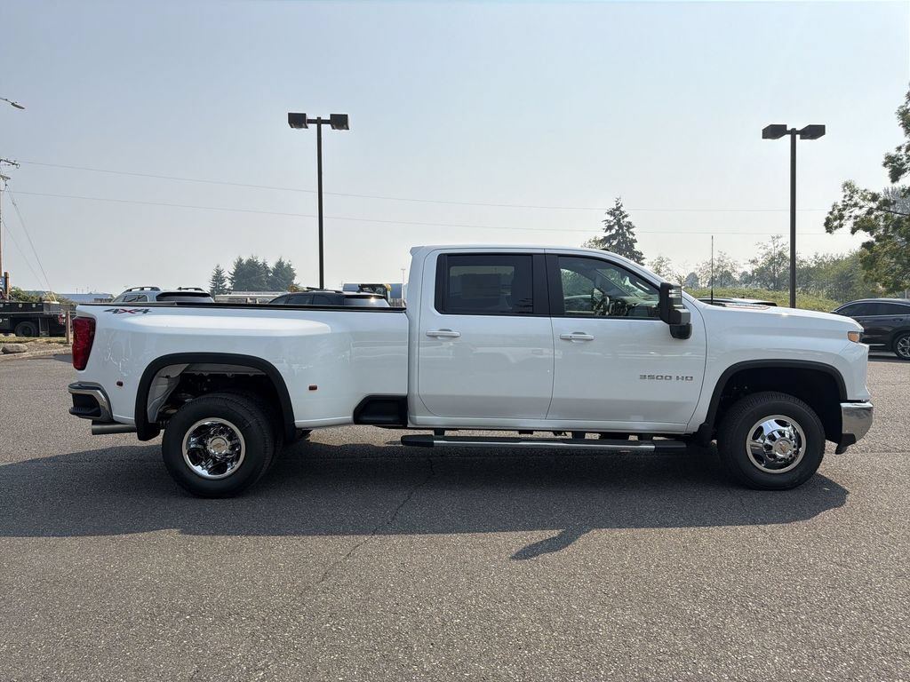 New 2026 Chevrolet Silverado 3500 LT w/ All Star Edition AWD/4WD image 2