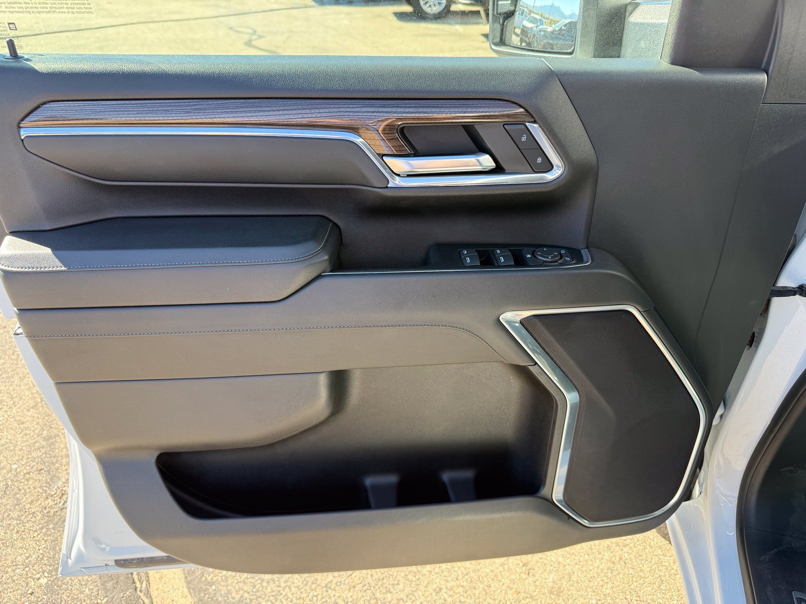 Certified 2024 Chevrolet Silverado 2500 LT AWD/4WD image 14
