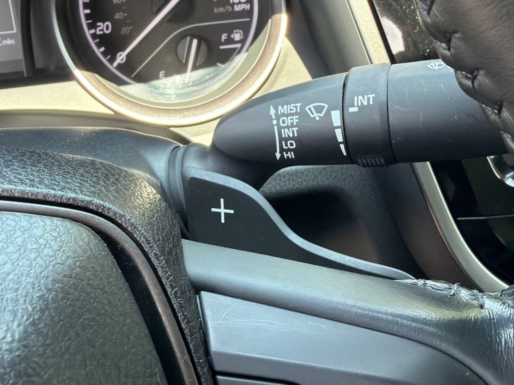 Used 2024 Toyota Camry SE FWD image 29