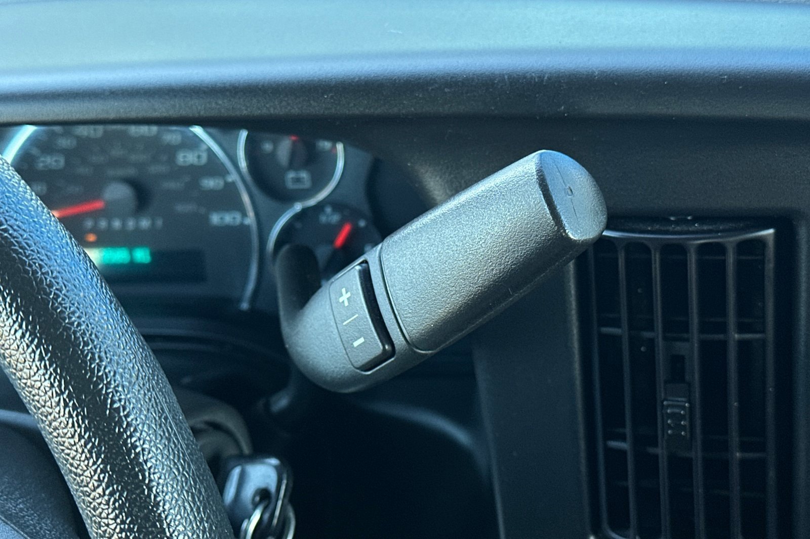 Used 2023 GMC Savana 2500 w/ Driver Convenience Package image 25