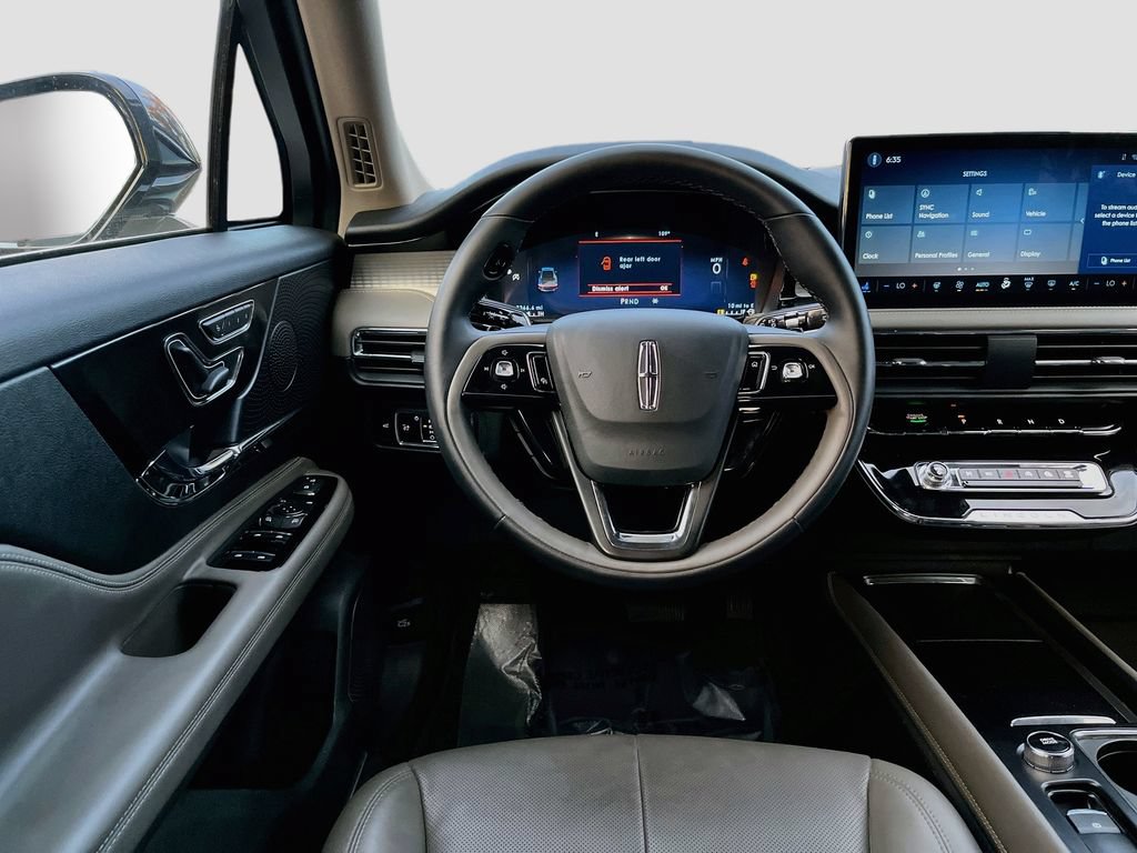 Used 2025 Lincoln Corsair AWD w/ Equipment Group 101A image 21