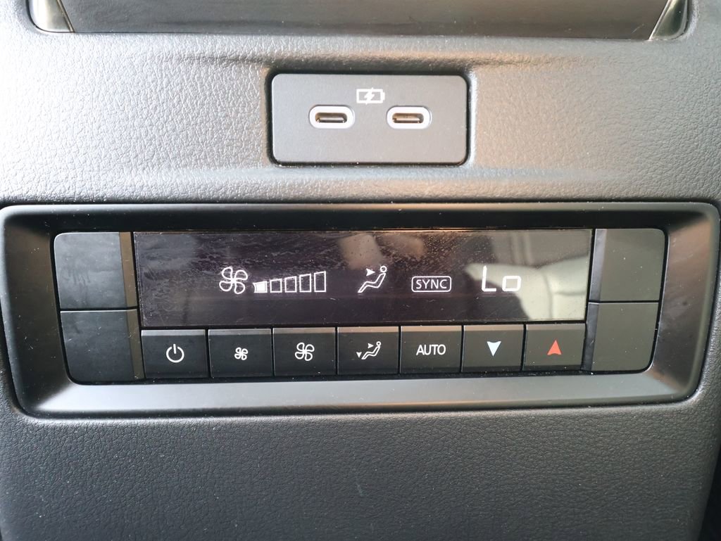 Used 2025 MAZDA CX-90 3.3 Turbo w/ Preferred Package image 29