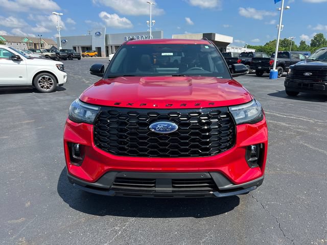 New 2026 Ford Explorer ST-Line w/ ST-Line Street Pack AWD/4WD image 2