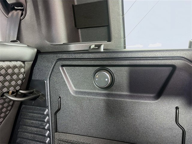 Used 2024 Land Rover Defender 110 S image 27