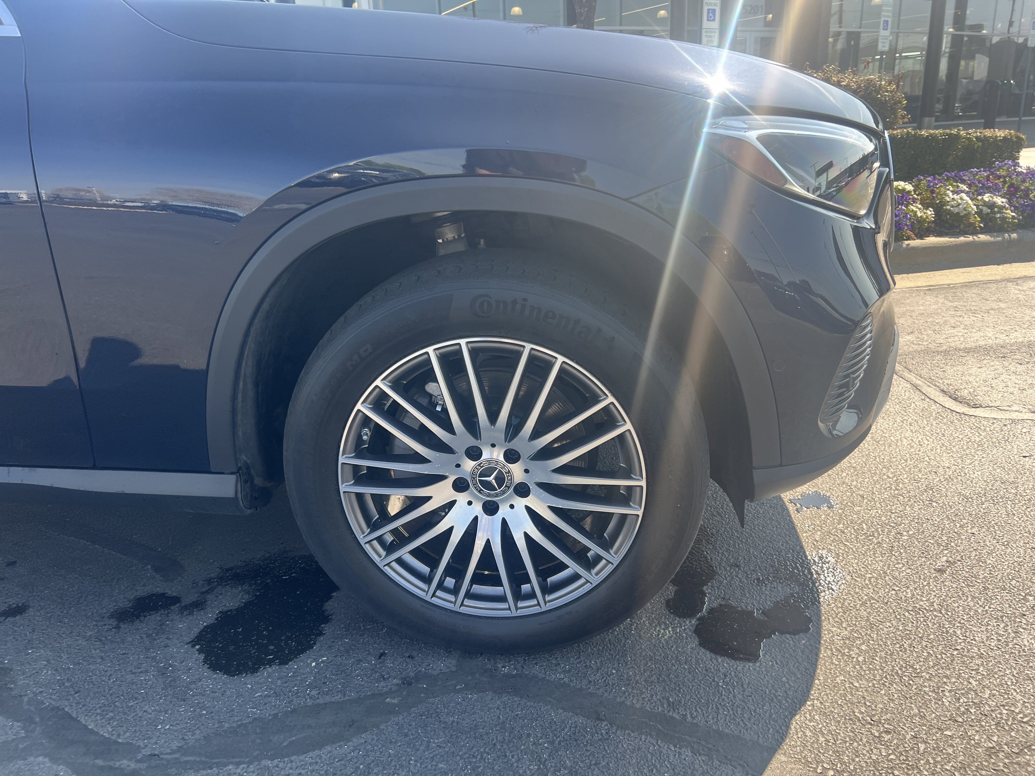 Used 2024 Mercedes-Benz GLC 300 4MATIC image 13