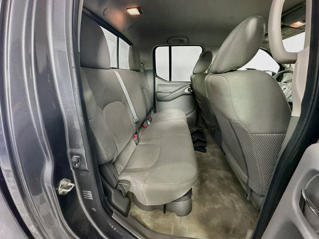 Used 2017 Nissan Frontier SV AWD/4WD image 30