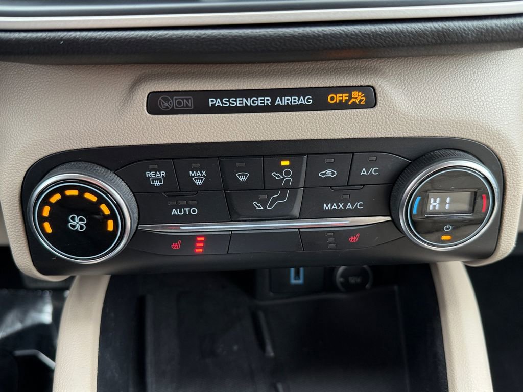 Used 2020 Ford Escape SE Sport image 17