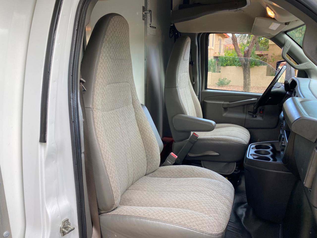 Used 2022 Chevrolet Express 3500 w/ Power Convenience Package RWD image 34