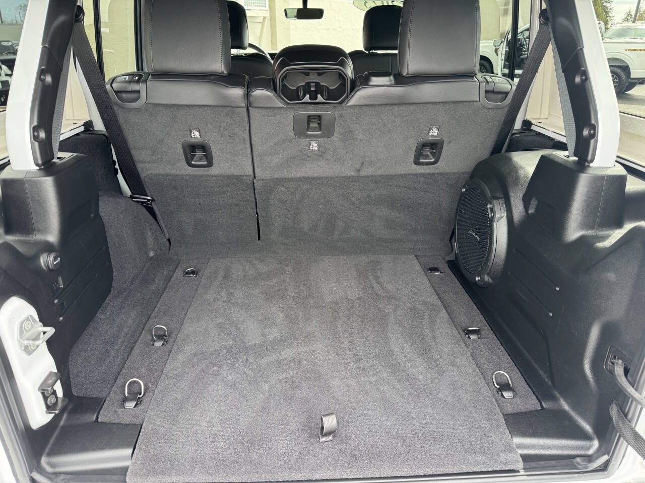 Used 2023 Jeep Wrangler 4WD Unlimited High Altitude image 11