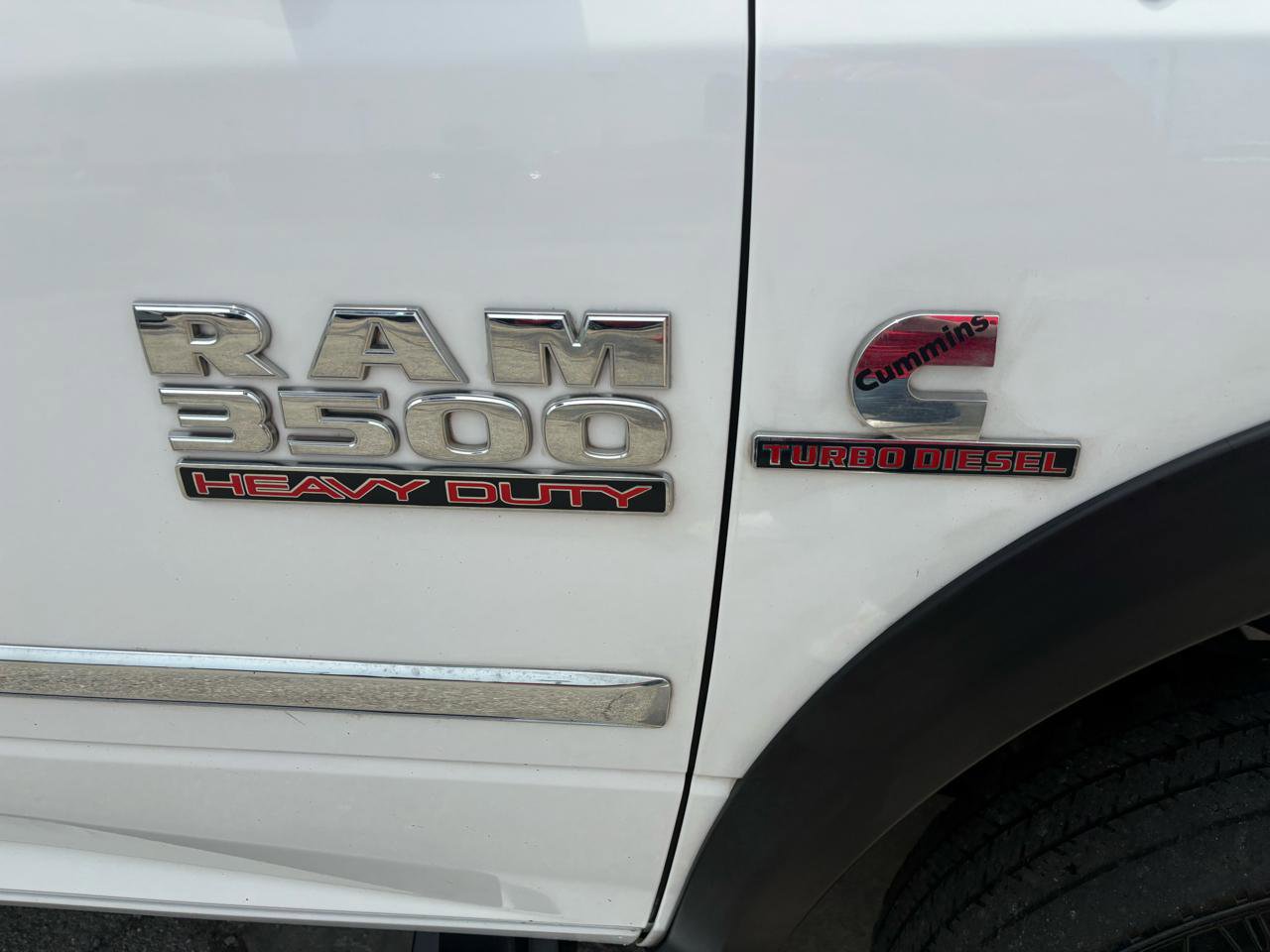 Used 2018 RAM 3500 Laramie AWD/4WD image 10