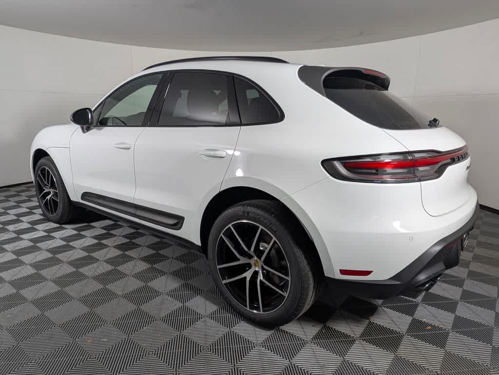 Used 2026 Porsche Macan Turbo AWD/4WD image 3