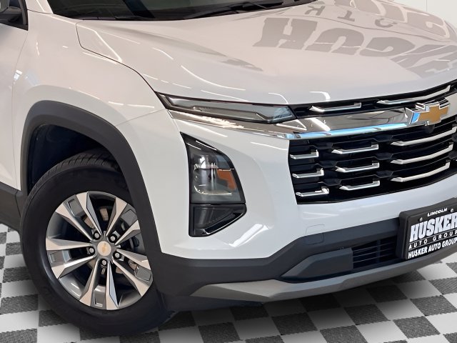 Certified 2025 Chevrolet Equinox LT AWD/4WD image 13