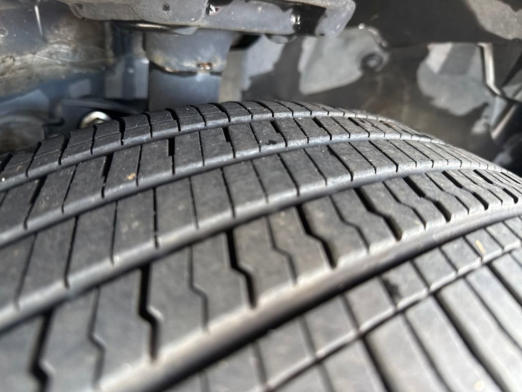 Used 2021 Nissan Rogue SV image 32