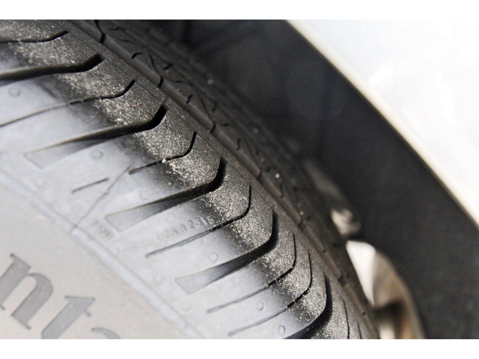 Used 2025 Ford Mustang Premium image 30