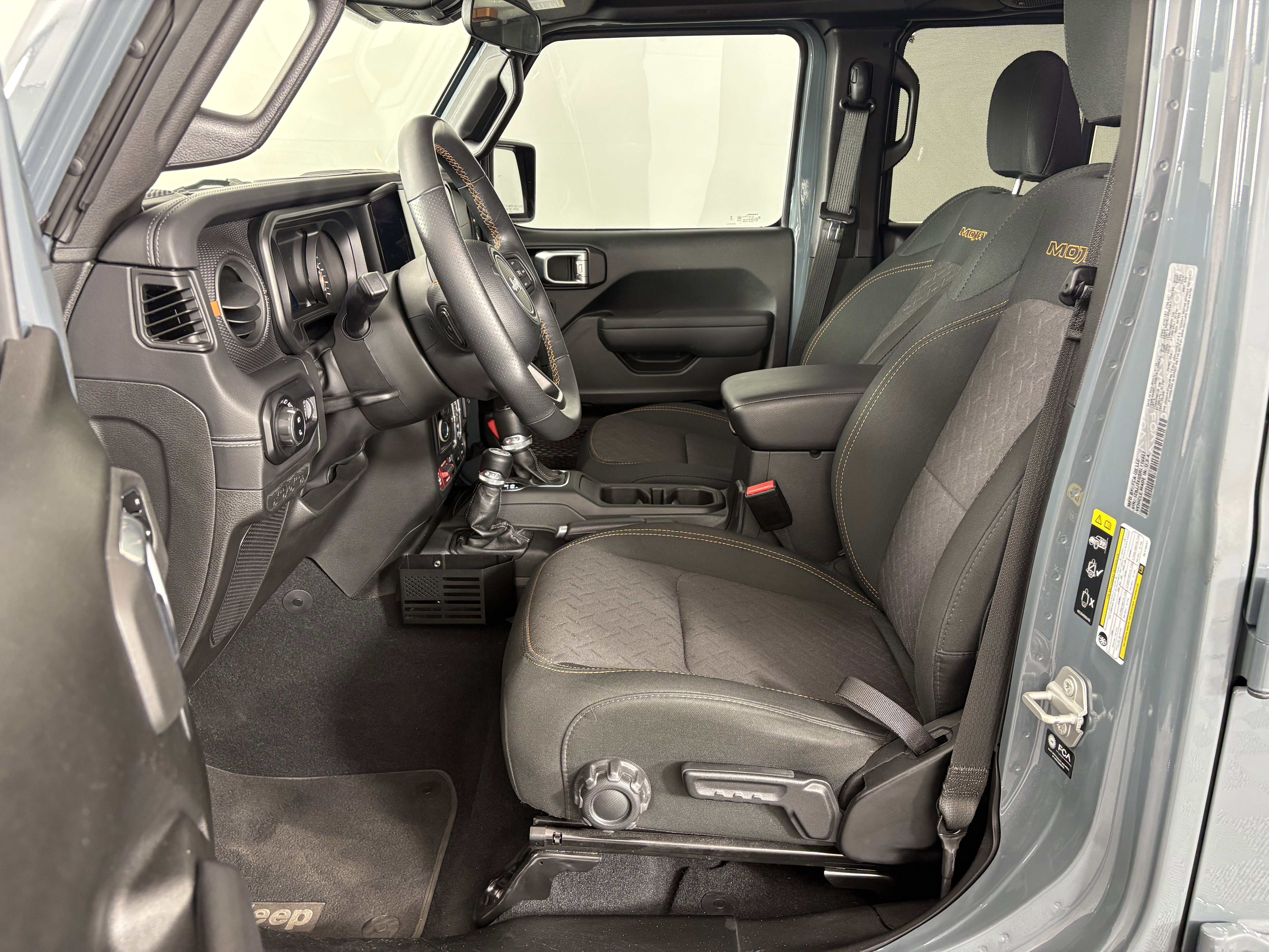 Certified 2024 Jeep Gladiator Mojave AWD/4WD image 12
