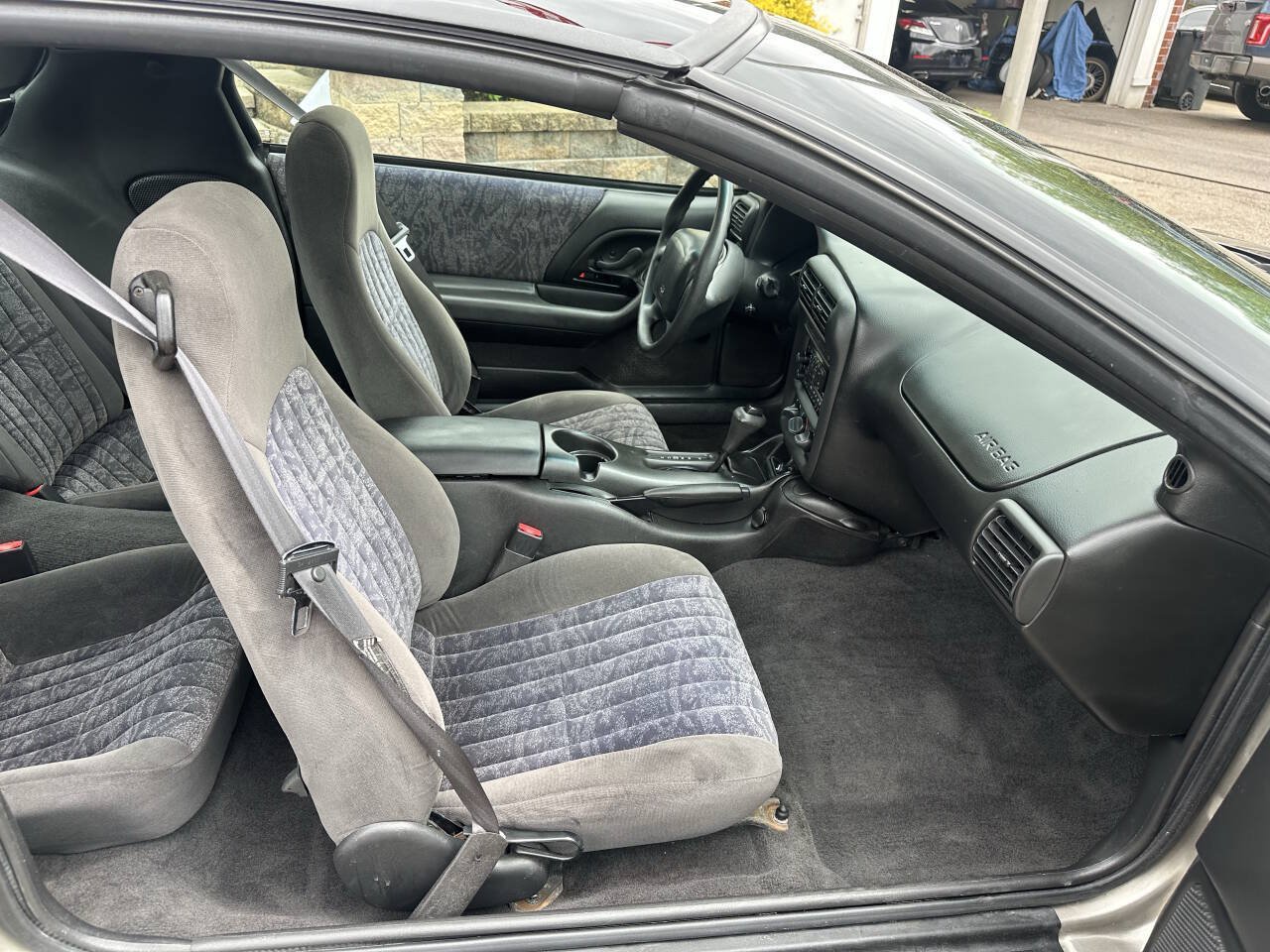 Used 2002 Chevrolet Camaro LT RWD image 21