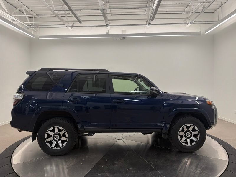 Used 2024 Toyota 4Runner TRD Off-Road Premium w/ Off Road Premium Plus Package AWD/4WD image 2