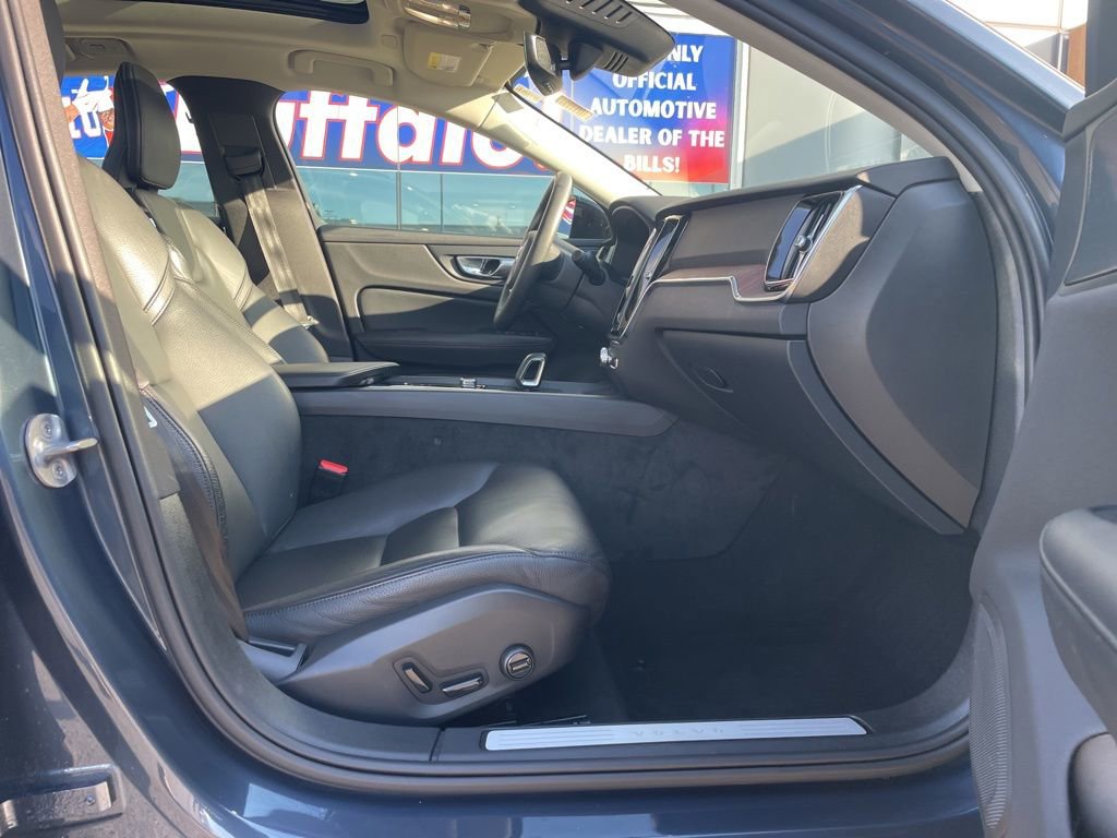 Certified 2023 Volvo S60 B5 Plus w/ Climate Package image 15